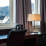 Quality Grand Royal Hotel 4*