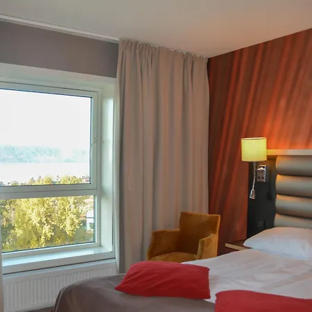 فندق Quality Grand Royal 4*