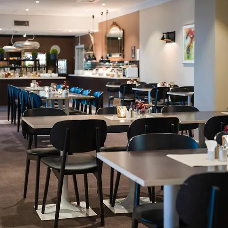 Quality Grand Royal 4*