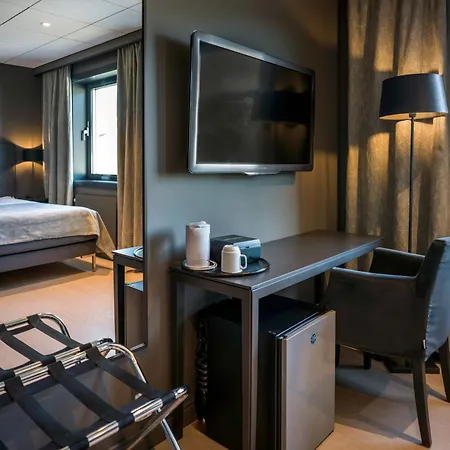 Quality Grand Royal 호텔 4*