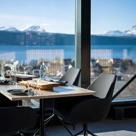 호텔 Quality Grand Royal 4*