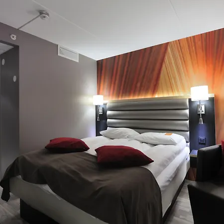 Hotel Quality Grand Royal 4*