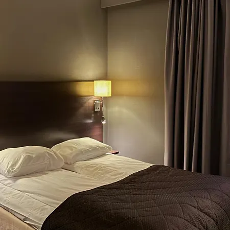 Hotel Quality Grand Royal 4*