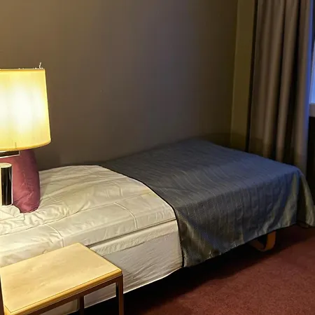 Quality Grand Royal Hotel 4*