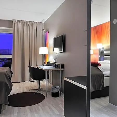 Otel Quality Grand Royal 4*