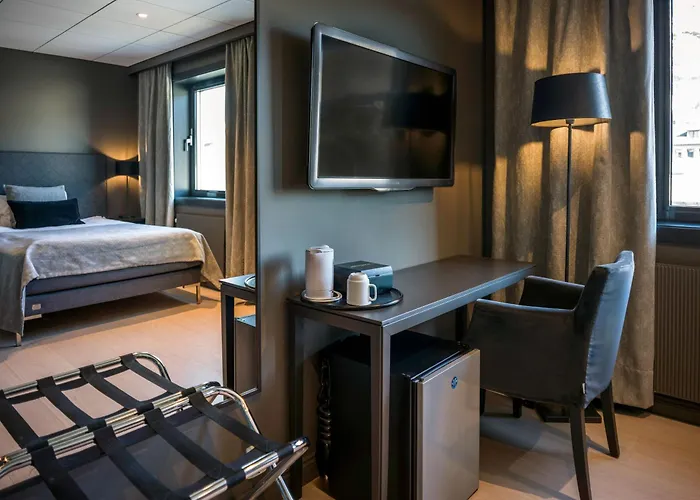 Quality Grand Royal Hotel 4*