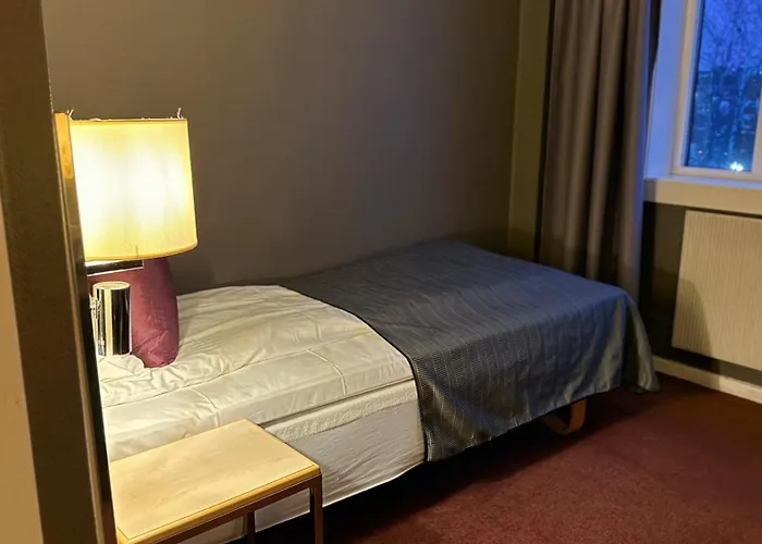 Quality Grand Royal Hotel 4*