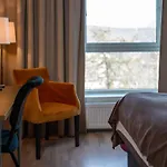 Quality Grand Royal Hotell 4*