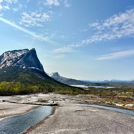 Quality Grand Royal 4* 나르비크