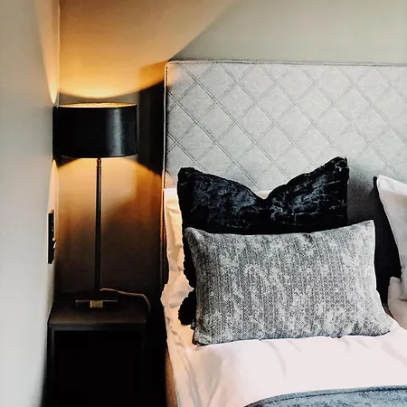 Quality Grand Royal 호텔