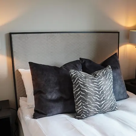 Quality Grand Royal 4* 나르비크